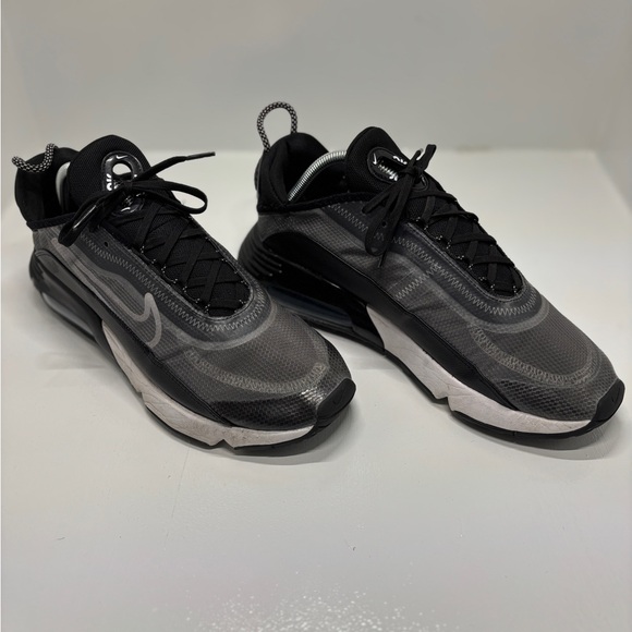Nike Air Max 2090 Black Grey Men’s Size 11.5 CK2612-002 Running Sneakers Shoes - Picture 3 of 13